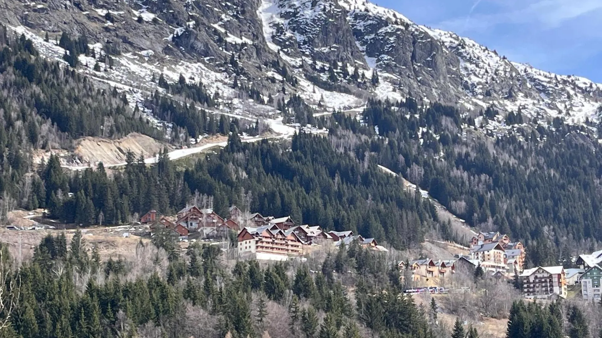 Charming Apartment With Exceptional View, 200 M From Gondola, 1 Bedroom Max 6 Persons Oz 0*,  France