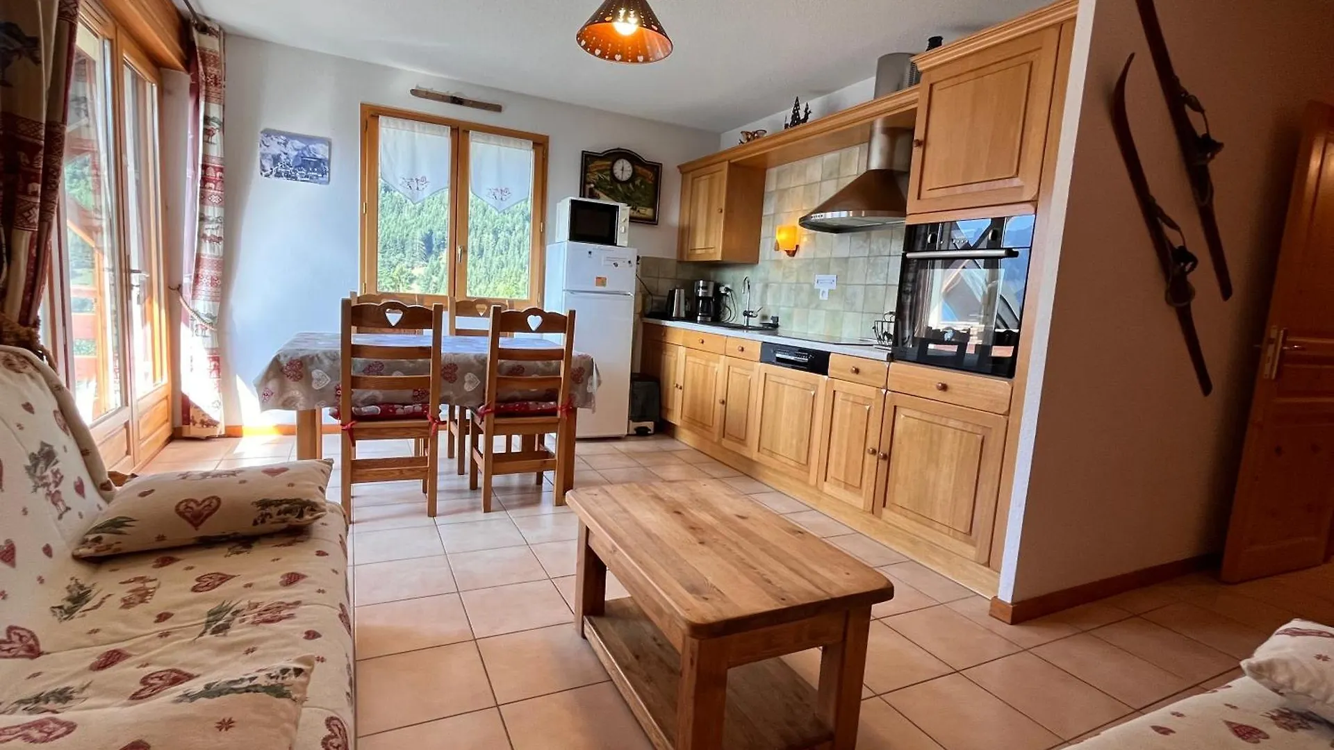 Charming Apartment With Exceptional View, 200 M From Gondola, 1 Bedroom Max 6 Persons Oz France