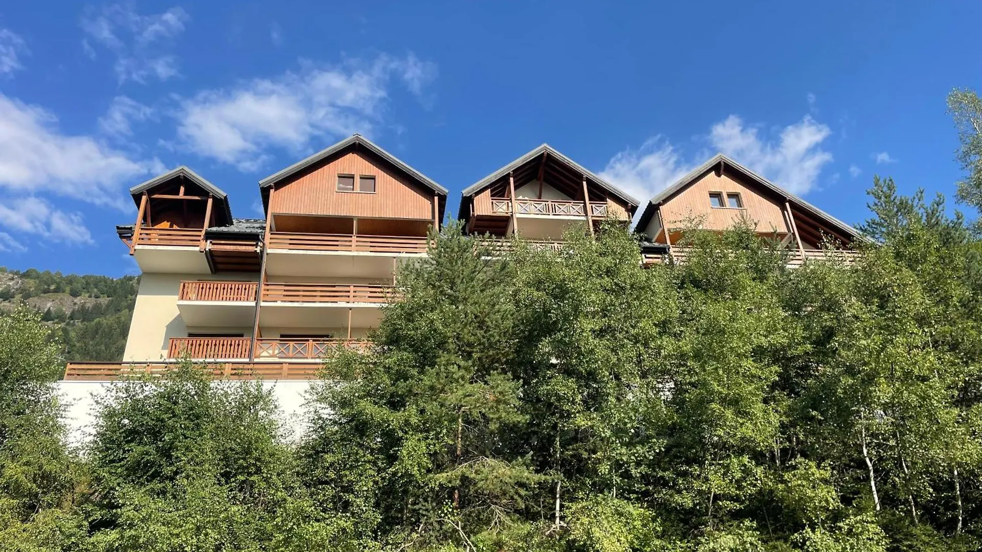 Charming Apartment With Exceptional View, 200 M From Gondola, 1 Bedroom Max 6 Persons Oz 0*,  France